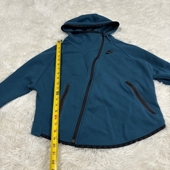 Nike Tech Butterfly Modern Thermal Jacket Teal Woman’s Size Small - Picture 5 of 15